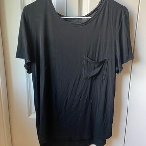 American Eagle- basic plain tee. Super comfy